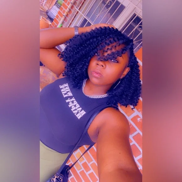 🧩🧩🧩I’m live!! Come get ran for hours!!! Yours and mine  🧩🧩💃🏾😘🌴🍹🎶🇬🇩💕🙏🏾🧩🚌 - Picture 7 of 17